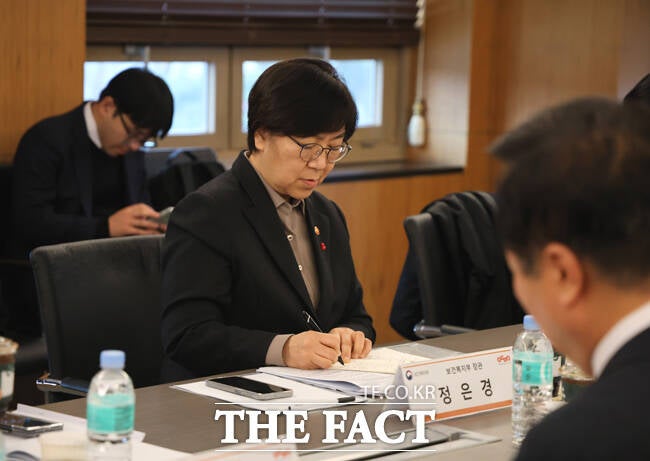 19일 정은경 보건복지부 장관이 경북 안동병원을 방문해 '포괄 2차 종합병원' 추진 현황 을 점검 했다./안동병원