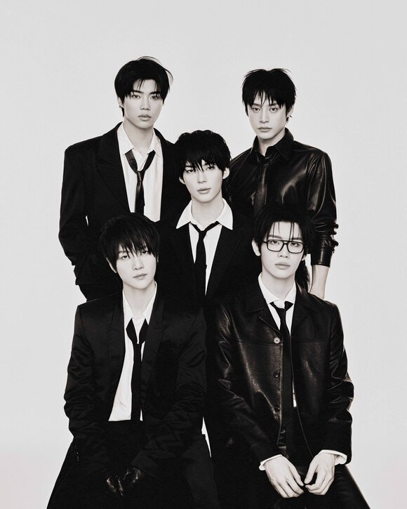 5月18日、5人組でカムバックするゼロベースワン
