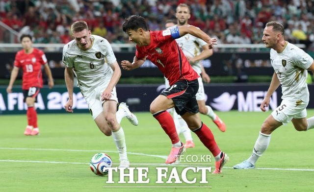 한국, 체코 역전승 후 FIFA 랭킹 22위…3계단 상승