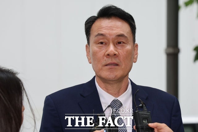 '내란 가담 의혹' 김명수 전 합참 의장 구속기로