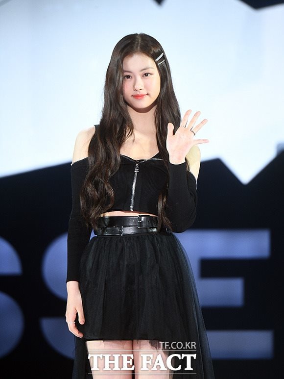 '르세라핌 탈퇴' <b>김가람</b>, 배우로 새 출발…매니지먼트 구 <b>전속계약</b>