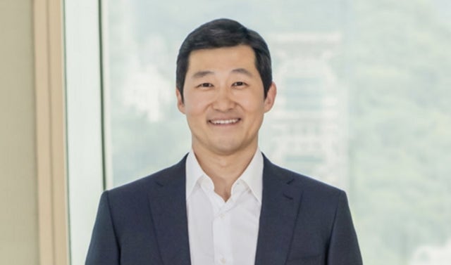 김범석 총수 지정 공방…쿠팡 "회복 어려운 손해" vs 공정위 "재량권"