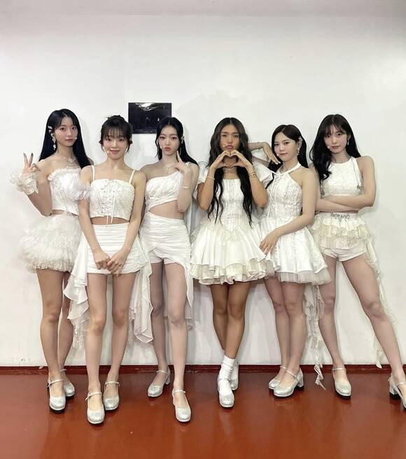 오마이걸, 완전체 컴백 내년으로 연기…하반기는 솔로 활동