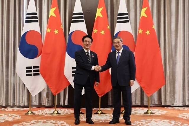 金총리, 리창 총리에 "한반도 문제에 중국이 역할 해달라"