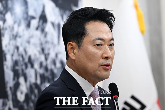 장동혁 "특검 거부하면 정권 침몰 도화선 될 것"