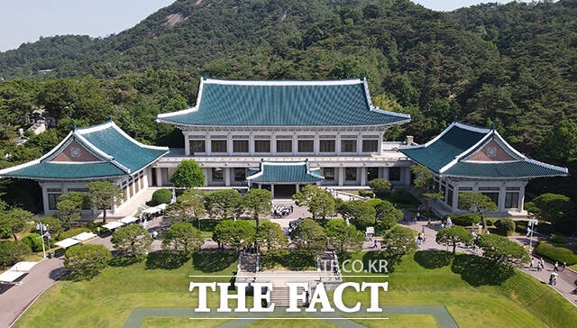靑, "배재고 징계는 기본권 부인" 이병태에 '<b>엄중경고</b>'