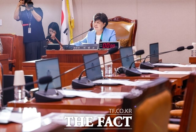 법사위 오른 보완수사권…민주당 '완전 폐지' 이견 수면 위로