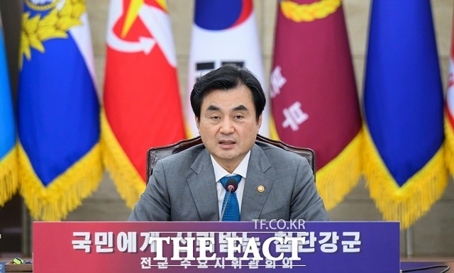 [이철영의 정사신] 안규백, '탈영' 의혹 거짓이어야 산다
