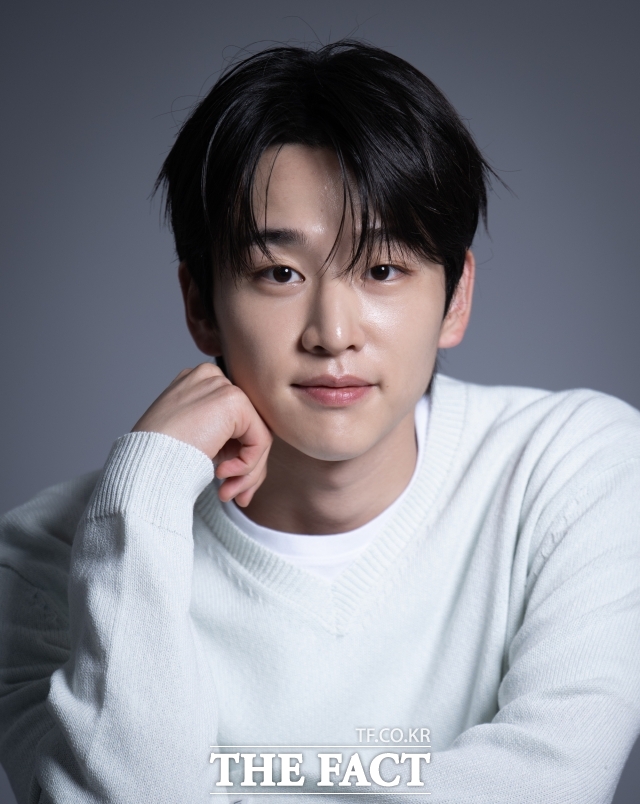 [TF인터뷰] '<b>닥터 섬보이</b>' 김윤우, 량음 지우고 '사랑둥이'로