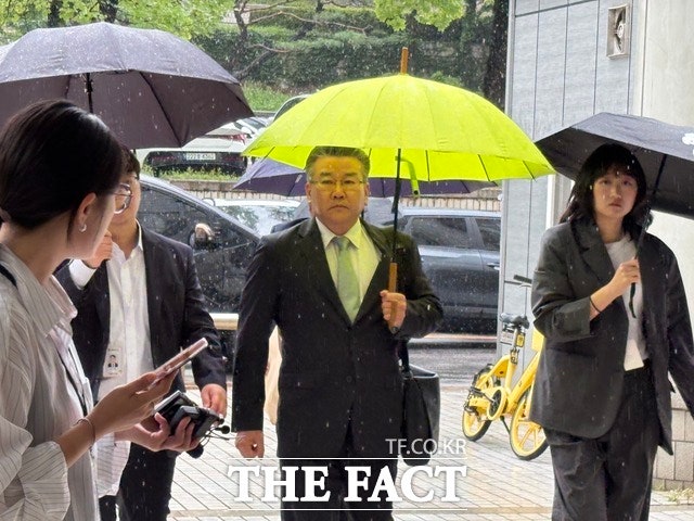 '관저 이전 부실 감사' <b>유병호 구속심사</b> 출석…묵묵부답