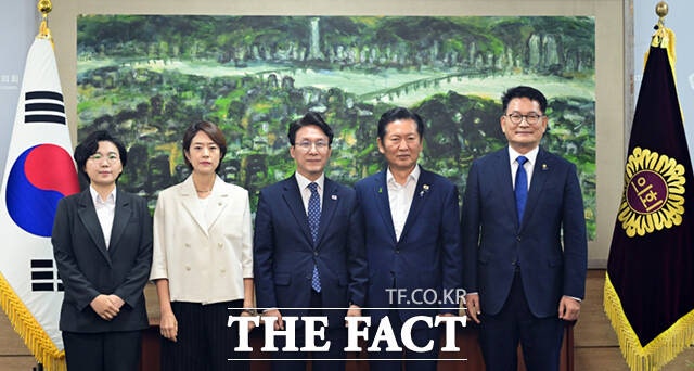 <b>김보미</b> "송영길, 공개석상서 고함…이러니 청년들이 꼰대라 한다"