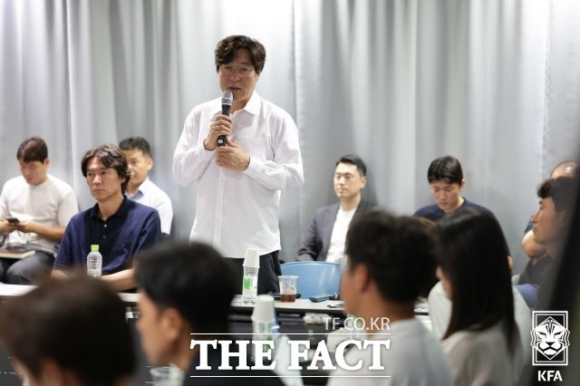 한국축구 망친 ‘그들만의 MIK’...대체 누가, 왜 만들었나 [이영규의 비...