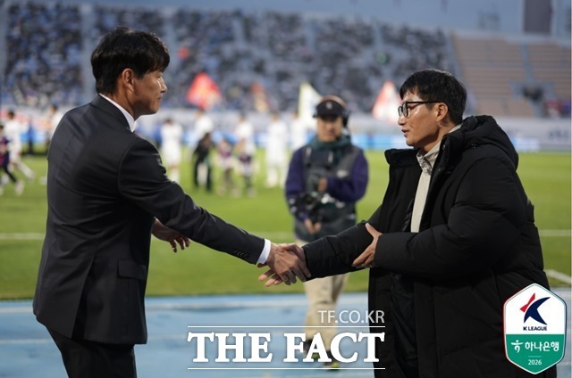 [그래도 K리그] '이정효 설욕? 박건하 연승?'...선두 판도 뒤흔들 '<b>수원</b>...
