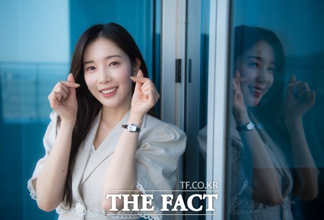 '이용대와 열애설' <b>윤채경</b> "믿었던 사람한테 <b>뒤통수</b> 제대로 맞아"