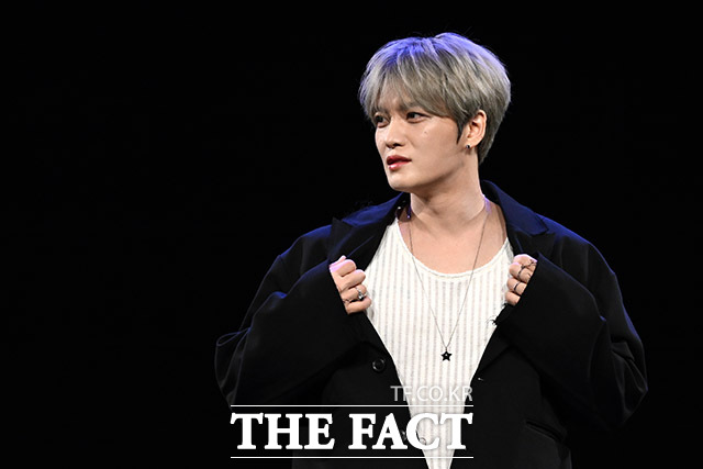 <b>김재중</b>, 18년 만에 '<b>뮤직뱅크</b>' <b>출연</b>…동방신기 이후 처음