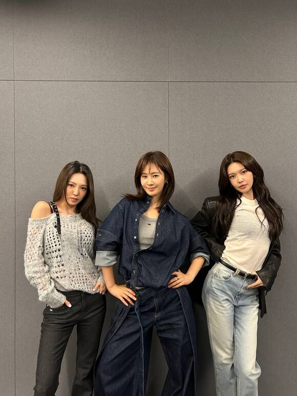 '20년 차 신인 그룹' <b>효리수</b>, <b>데뷔</b> 싱글 Skibidi' 드디어 공개