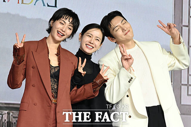 <b>손예진</b>·지창욱·나나의 '<b>스캔들</b>'…2003년 영화와 차별성 강조(종합)