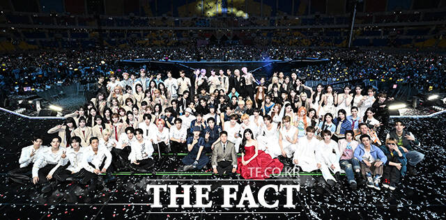 [2026 <b>TMA</b>] 부산 수놓은 K팝 들…뜨거웠던 축제의 밤(종합)