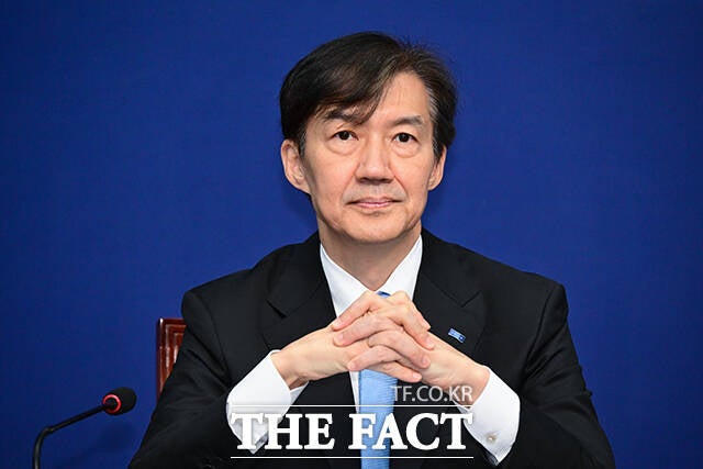 조국 "친명, '멸칭·갈라치기' 정치 즉각 중단해야"
