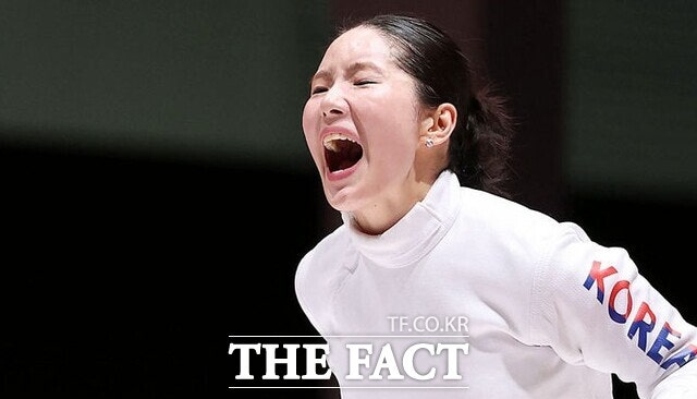 [아시안게임] <b>펜싱</b> <b>송세라</b>, 여자 <b>에페</b> 개인전 <b>금메달</b>
