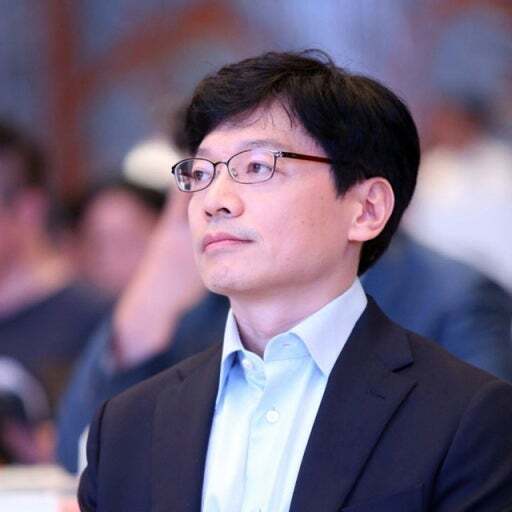 권혁빈 스마일게이트 창업자 겸 최고비전제시책임자(CVO)가 이혼소송 1심 판결에 불복해 항소한 가운데 아내 측도 항소장을 냈다./스마일게이트