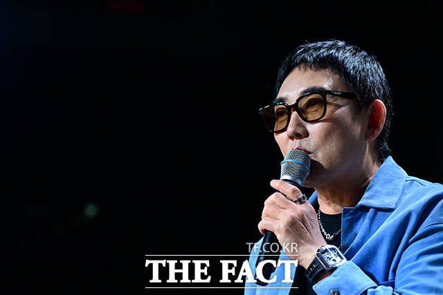 <b>이승철</b>과 <b>우즈</b>가 만든 눈물과 감동의 '우리만의 이야기'(종합)