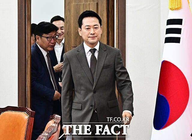 국민의힘 경기 용인갑 조직위원장 결선투표에서 발생한 자동응답시스템(ARS) 투표 발신 누락 사태를 둘러싸고 당 지도부 내 갈등이 격화됐다. 사진은 장동혁 대표. /배정한 기자
