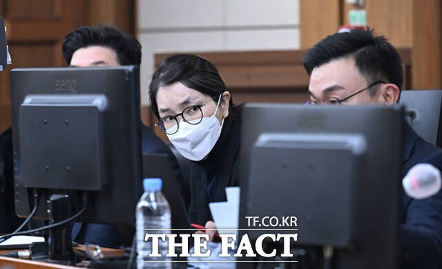 '<b>구속</b> 만료 D-4' <b>김건희</b>, <b>추가</b> 영장 <b>심문</b>…대법원에 쏠린 눈