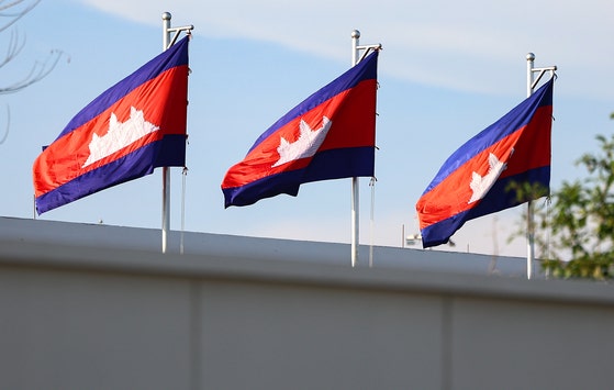 The Cambodian national flag flies at Techo International Airport in Cambodia on Oct. 15. [NEWS1]