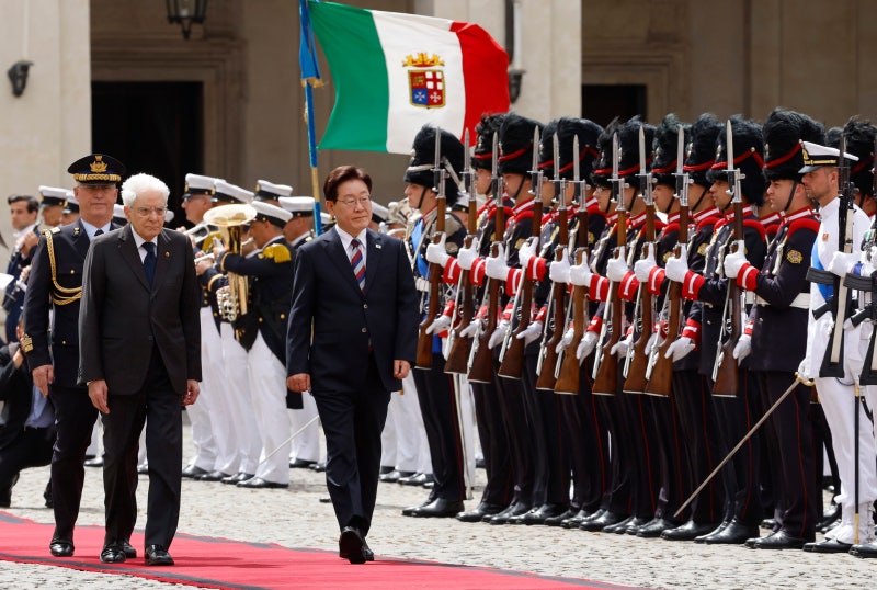 Leaders of Korea, Italy agree to upgrade ties to ‘special strategic partnership,’ cooperate on energy security and suppl