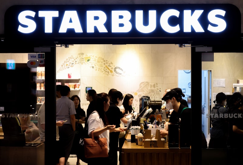 Starbucks Korea number of app users, sales slide in June