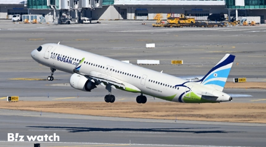 에어부산 여객기./사진=이명근 기자 qwe123@