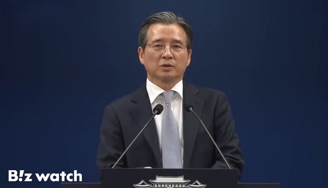 한 발 빠른 '김용범 페북'…더 강한 부동산 규제 나오나