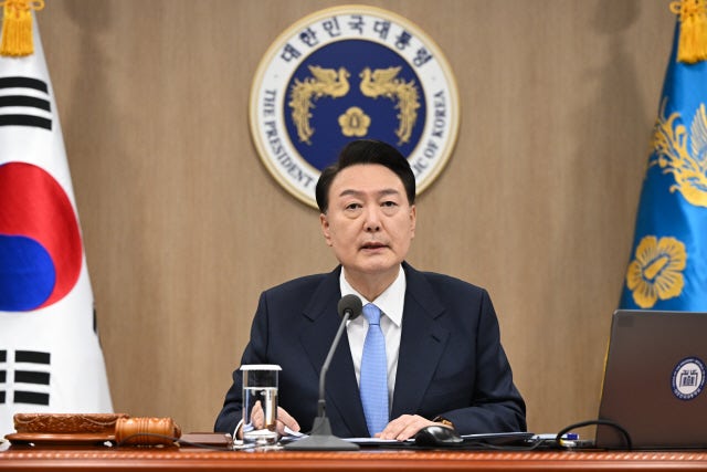 <b>대통령</b>실 "<b>문경</b> 두 소방 영웅 1계급 <b>특진</b> 및 훈장 추서"