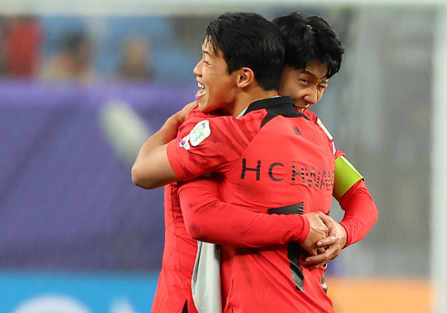 흔들리는 한국 축구<b>팬심</b> '후평동 더비'로 잡을 수 있을까