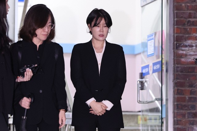 경찰, '불법 숙박업' 의혹 <b>문다혜 오피스텔</b> CCTV 확보