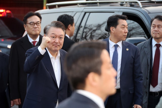 [속보] <b>석방</b> 윤 <b>대통령</b> "불법 바로잡아준 재판부 용기와 결단 감사"