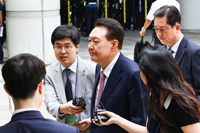 경찰 오늘 3차 <b>소환</b> 통보…<b>윤석열</b> <b>불응</b> 방침