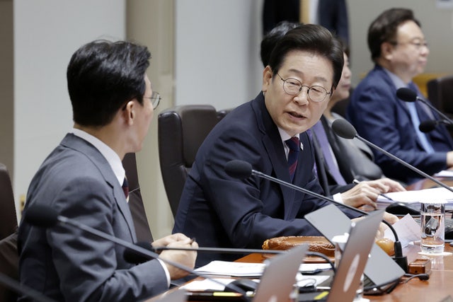 <b>이재명 정부</b> 첫 <b>추경</b> 국무회의 통과…이 대통령 "최대한 신속히 집행"