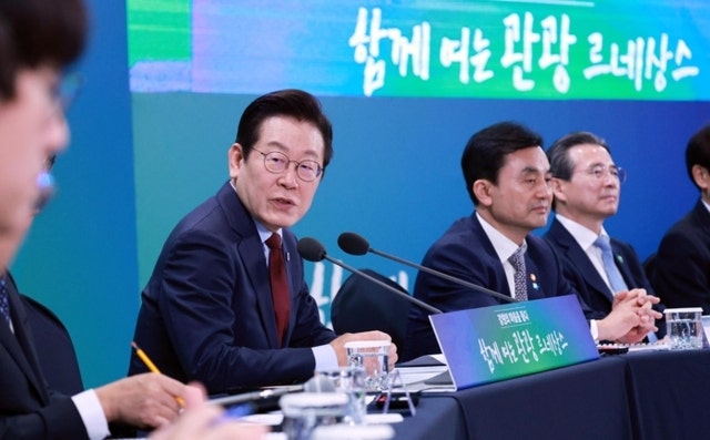 [대통령 강원 타운홀 미팅] <b>이재명</b> 대통령 "접경지역 <b>강원도</b>에 산다는 ...