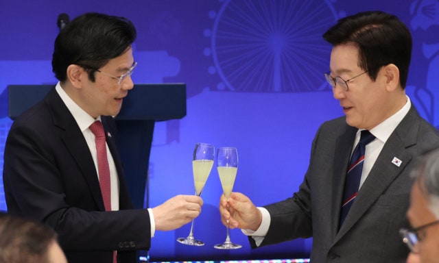 [속보] 한국·<b>싱가포르</b>, '전략적 동반자 관계' 격상…온라인 스캠 등 공...