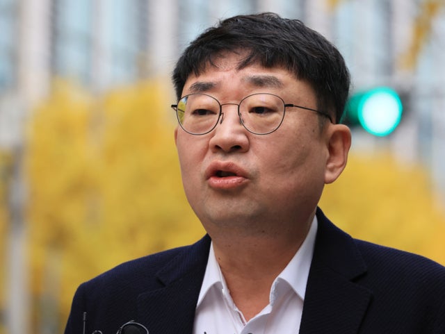 '<b>서부지법</b> 난동 배후 의혹' <b>유튜버</b> 신혜식 <b>재소환</b>…전광훈은 기자회견