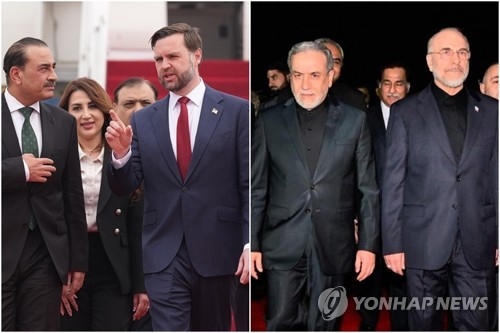 ▲ 4월 11일(현지시간) 파키스탄 수도 이슬라마바드서 전쟁 종식을 위한 회담에 나선 미국 대표단(왼쪽)과 이란 대표단 [AP·EPA=연합뉴스 자료사진]