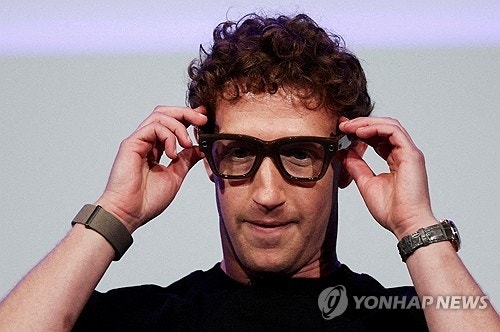 [속보] 저커버그 "AI 전환 과정서 실수 있었다…올해 추가 대규모 감원 없어"
