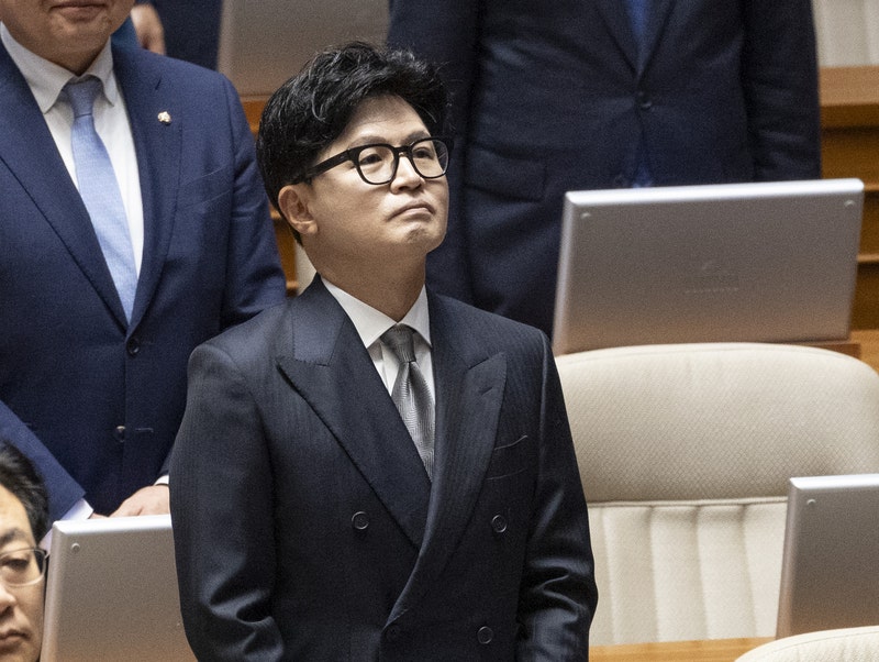 [속보] 한동훈 "보수 재건 골든타임…나라는 무기 왜 아껴두나"