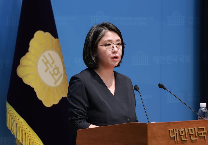 [속보] <b>용혜인</b> "겸직, 법률이 허용…야당 현역 지명한 취지 읽어야"