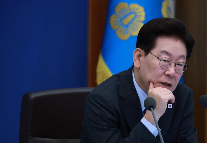 [속보] "인허가부터 착공까지 기간 줄여라"…<b>이 대통령</b>, <b>주택 공급</b> '전격...