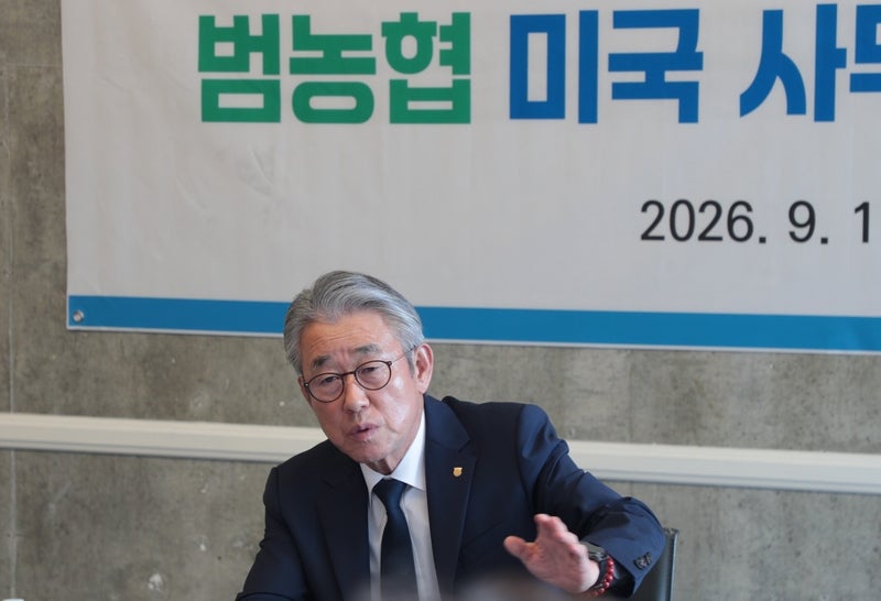경찰, <b>강호동 농협</b>중앙<b>회장</b> 금품수수 혐의 <b>3차 조사</b>