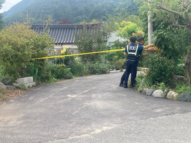 "정신병원 입원시키겠다"…흉기로 <b>아내</b> 살해한 70대 <b>남편</b>