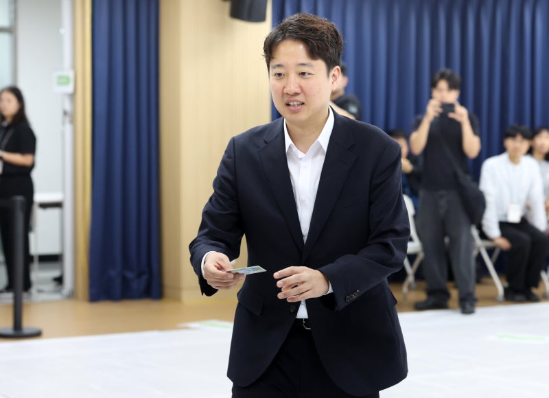 이준석, '사전투표 폐지' 주장에 "투표할 기회 줄이자는 건 적반하장"